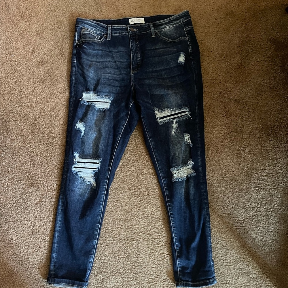 Buckle Parker style